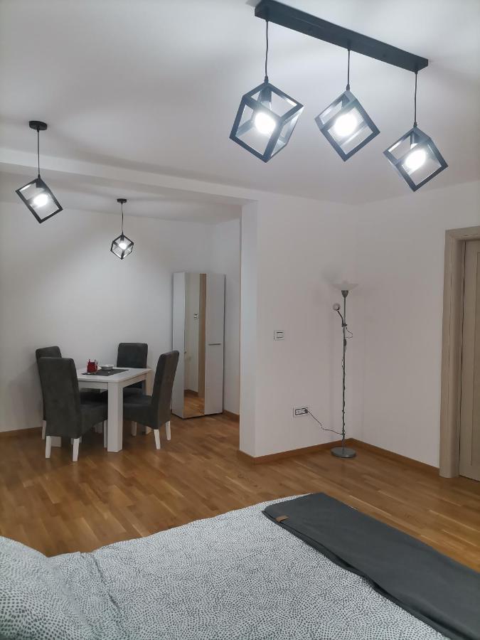 Apartman Mima Sombor Esterno foto