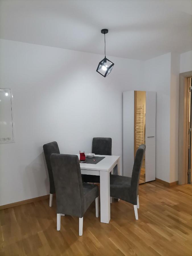Apartman Mima Sombor Esterno foto