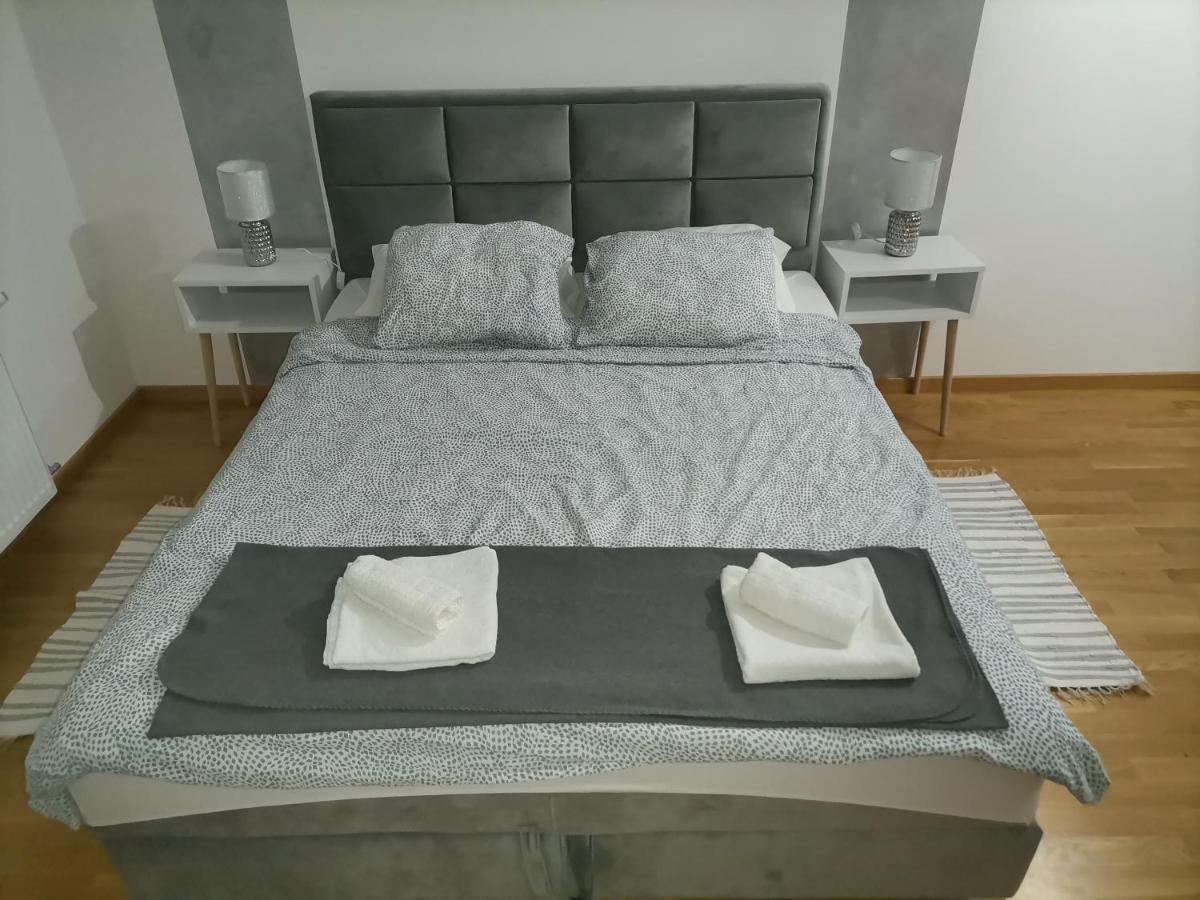 Apartman Mima Sombor Esterno foto